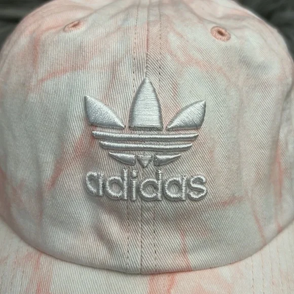 Adidas Originals Women’s hat - NEW - Picture 2 of 11